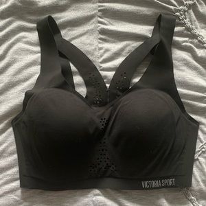 Victoria’s Secret sports bra 32D